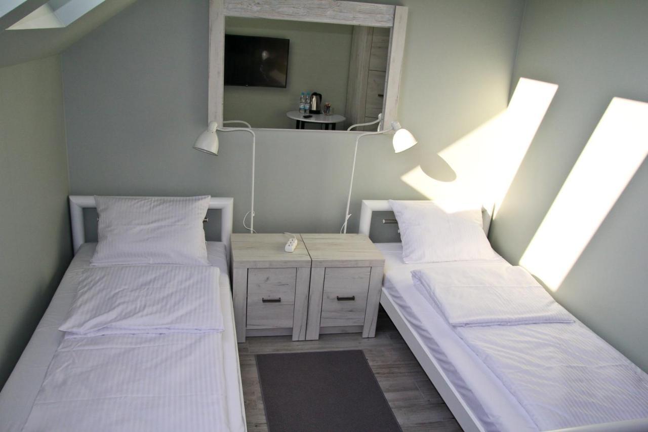 Motel Lunar Освенцим Экстерьер фото