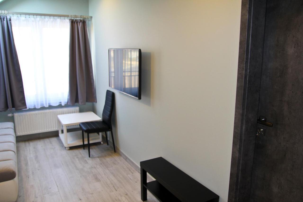 Motel Lunar Освенцим Экстерьер фото